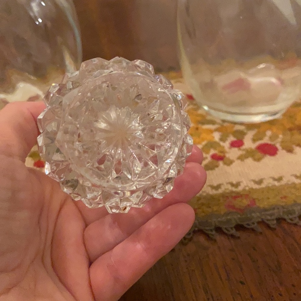 Vintage crystal/ glass 3 vases bundle - Picture 11 of 11